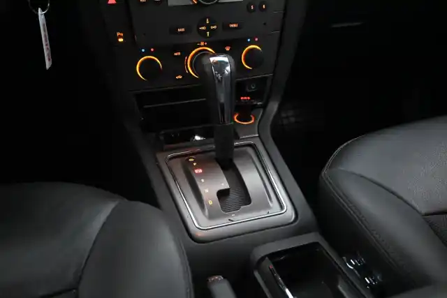 Ruskea (beige) Farmari, Opel Vectra – JIE-424