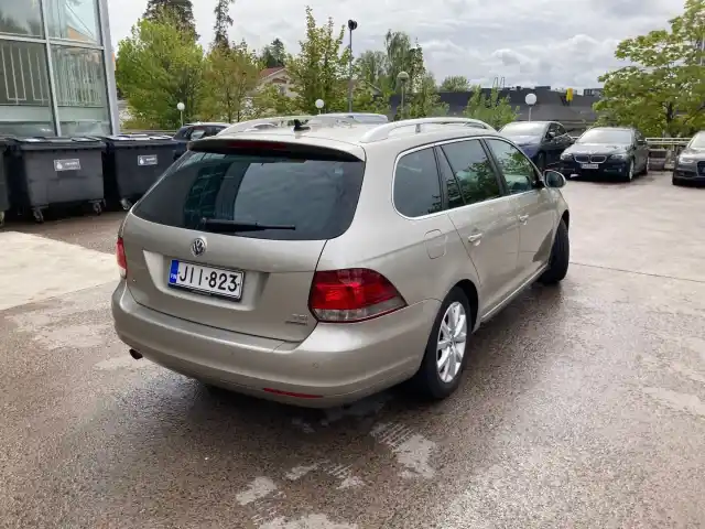 Hopea Farmari, Volkswagen Golf – JII-823