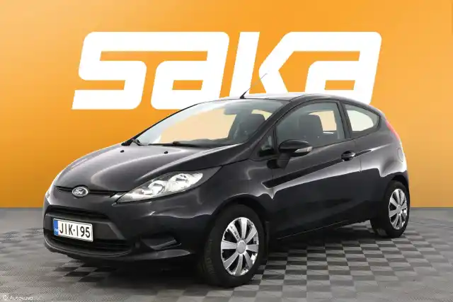 Musta Viistoperä, Ford Fiesta – JIK-195