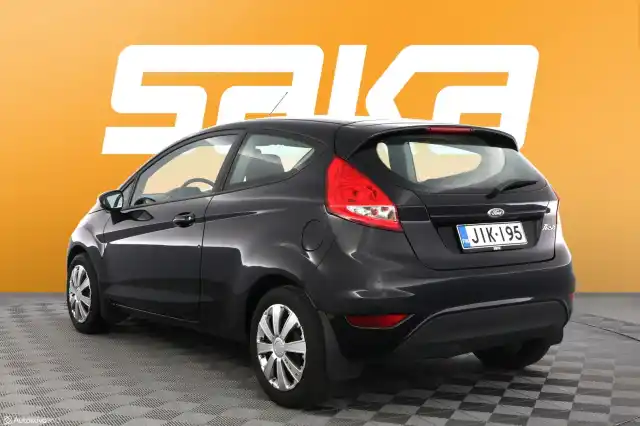 Musta Viistoperä, Ford Fiesta – JIK-195
