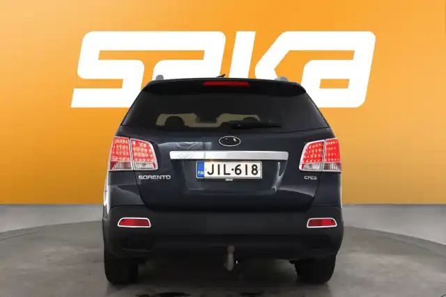 Sininen Maastoauto, Kia Sorento – JIL-618