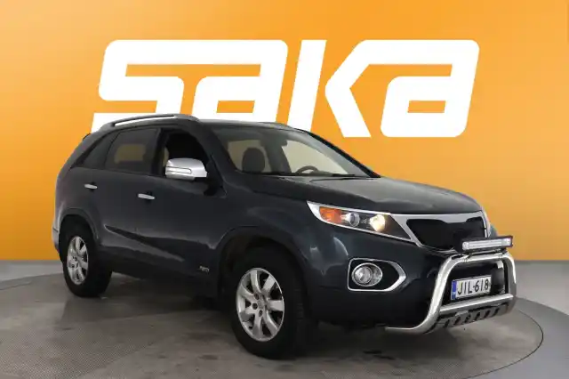 Sininen Maastoauto, Kia Sorento – JIL-618