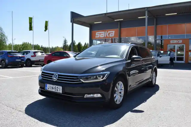 Harmaa Farmari, Volkswagen Passat – JIN-521