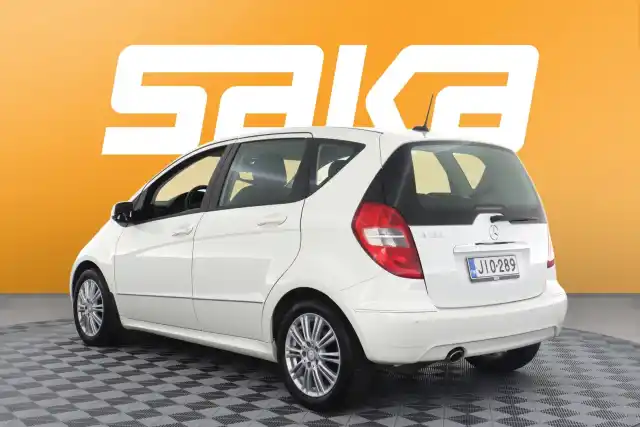 Valkoinen Tila-auto, Mercedes-Benz A – JIO-289
