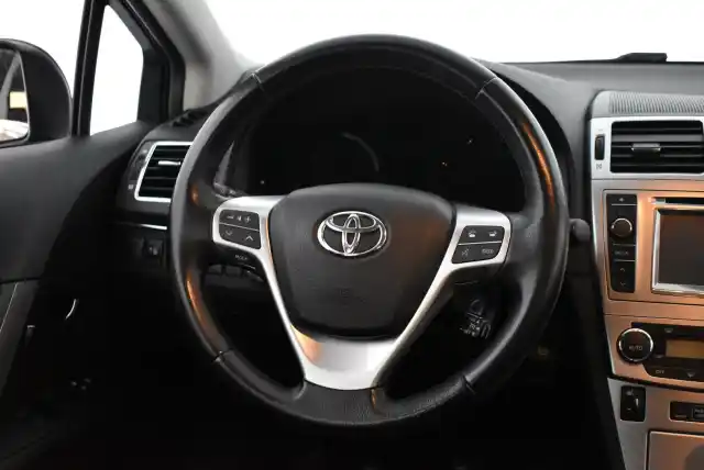 Harmaa Farmari, Toyota Avensis – JIS-118