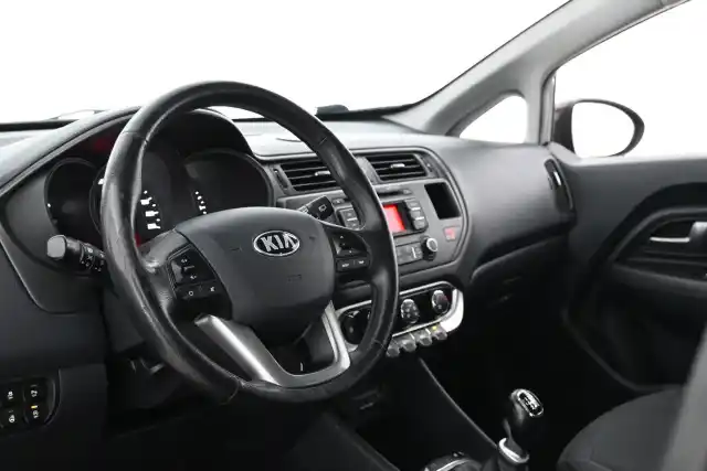 Ruskea Viistoperä, Kia Rio – JIV-243