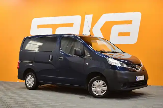 Sininen Pakettiauto, Nissan NV200 – JIX-124