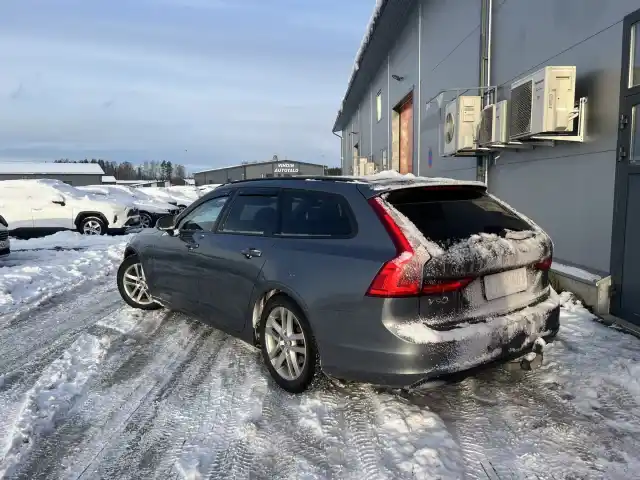 Harmaa Farmari, Volvo V90 – JIZ-468