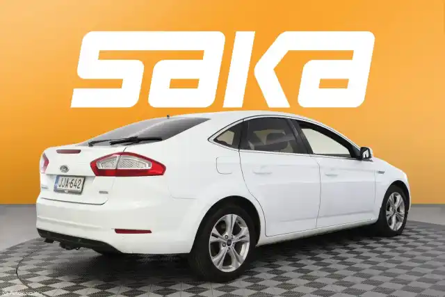 Valkoinen Viistoperä, Ford Mondeo – JJA-642