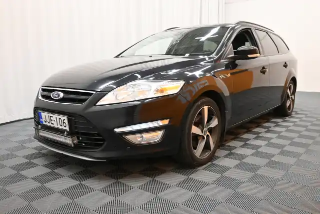 Musta Farmari, Ford Mondeo – JJE-106