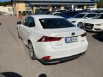 Valkoinen Sedan, Lexus IS – JJE-641, kuva 3