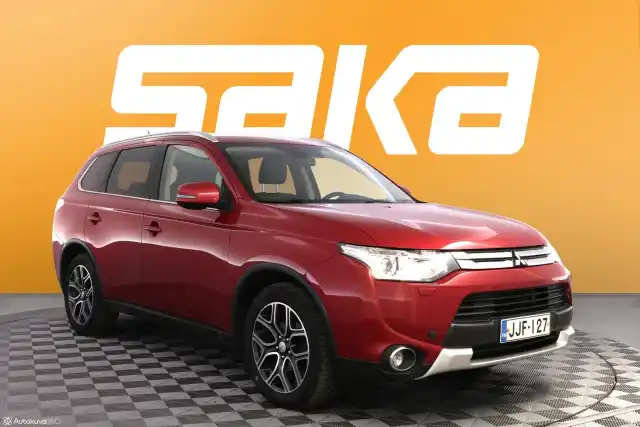 Punainen Maastoauto, Mitsubishi Outlander – JJF-127