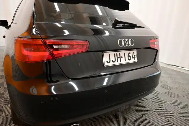 Musta Viistoperä, Audi A3 – JJH-164