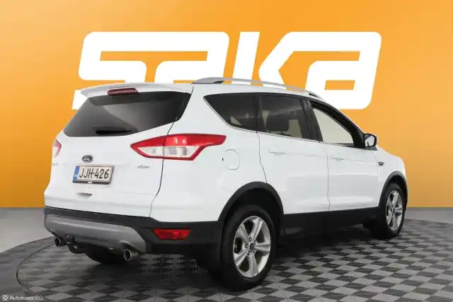 Valkoinen Maastoauto, Ford Kuga – JJH-426