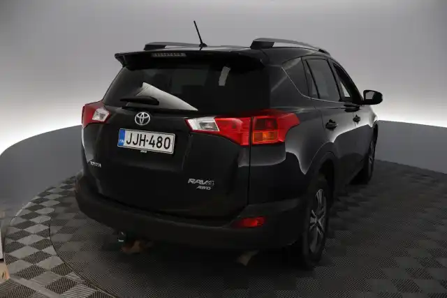 Musta Maastoauto, Toyota RAV4 – JJH-480