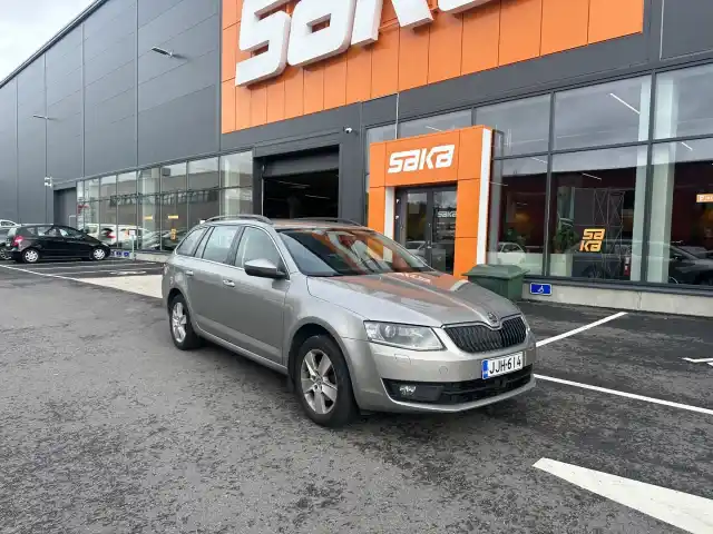 Ruskea (beige) Farmari, Skoda Octavia – JJH-614