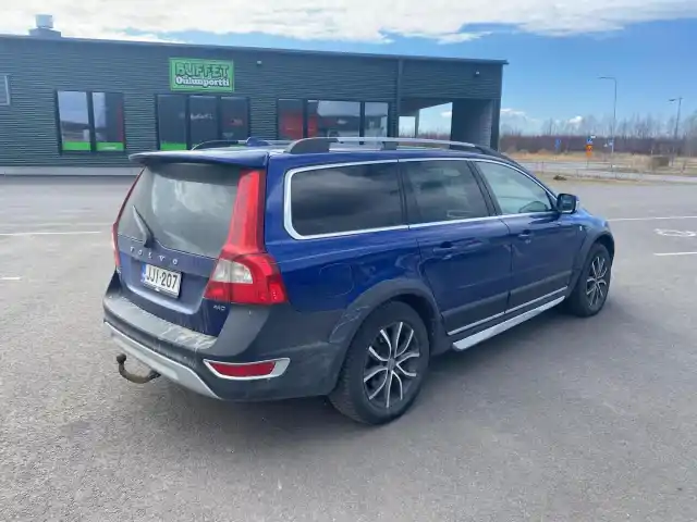 Sininen Farmari, Volvo XC70 – JJI-207