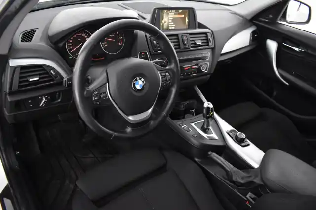 Valkoinen Viistoperä, BMW 120 – JJK-689