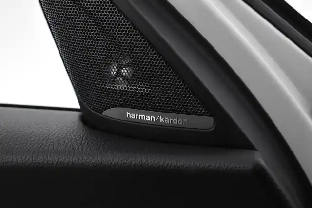 Valkoinen Viistoperä, BMW 120 – JJK-689
