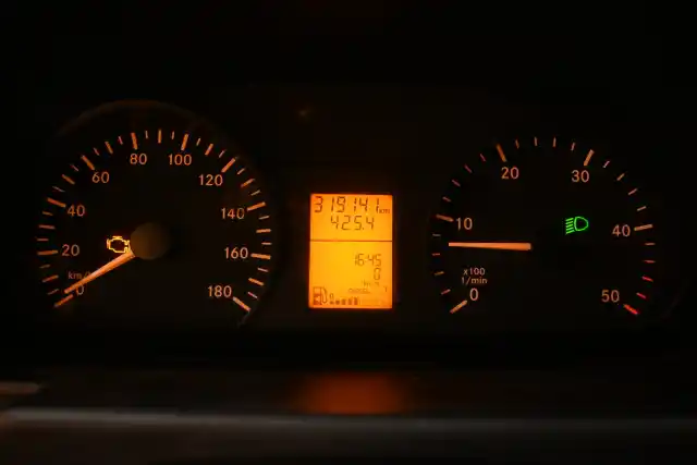 Hopea Kuorma-auto, Mercedes-Benz Sprinter – JJL-190