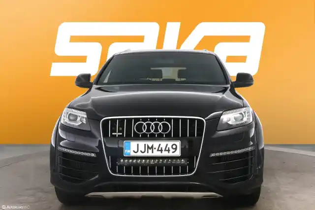 Musta Maastoauto, Audi Q7 – JJM-449