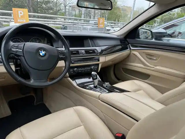 Harmaa Farmari, BMW 528 – JJM-547