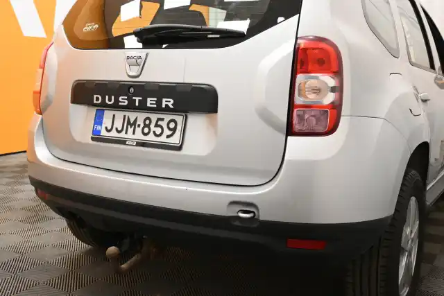 Harmaa Maastoauto, Dacia Duster – JJM-859
