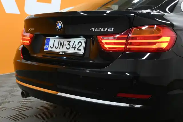 Musta Sedan, BMW 420 – JJN-342