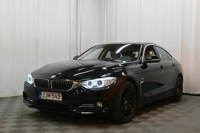 Musta Sedan, BMW 420 – JJN-342