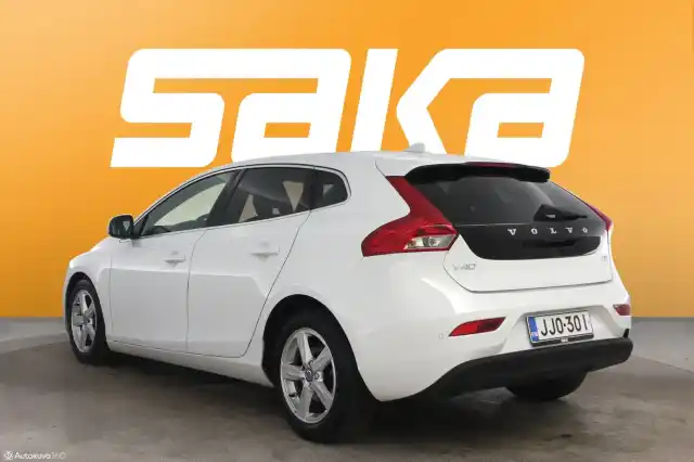 Valkoinen Viistoperä, Volvo V40 – JJO-301