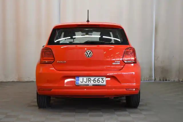 Punainen Viistoperä, Volkswagen Polo – JJR-663