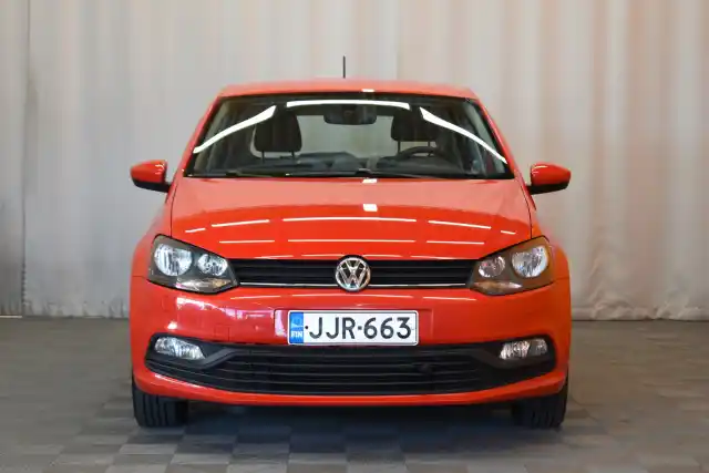 Punainen Viistoperä, Volkswagen Polo – JJR-663