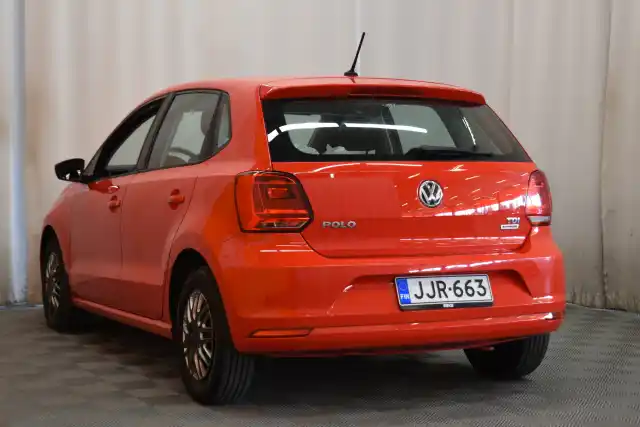 Punainen Viistoperä, Volkswagen Polo – JJR-663