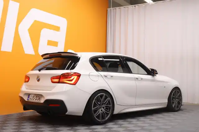 Valkoinen Viistoperä, BMW M135I – JJS-338