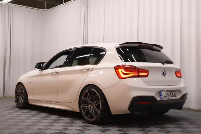 Valkoinen Viistoperä, BMW M135I – JJS-338