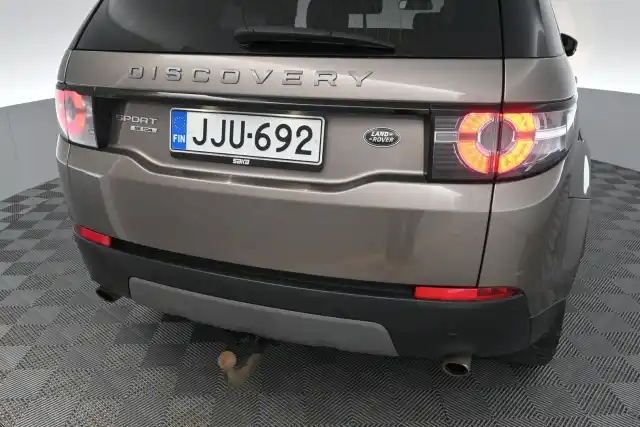 Harmaa Maastoauto, Land Rover Discovery Sport – JJU-692