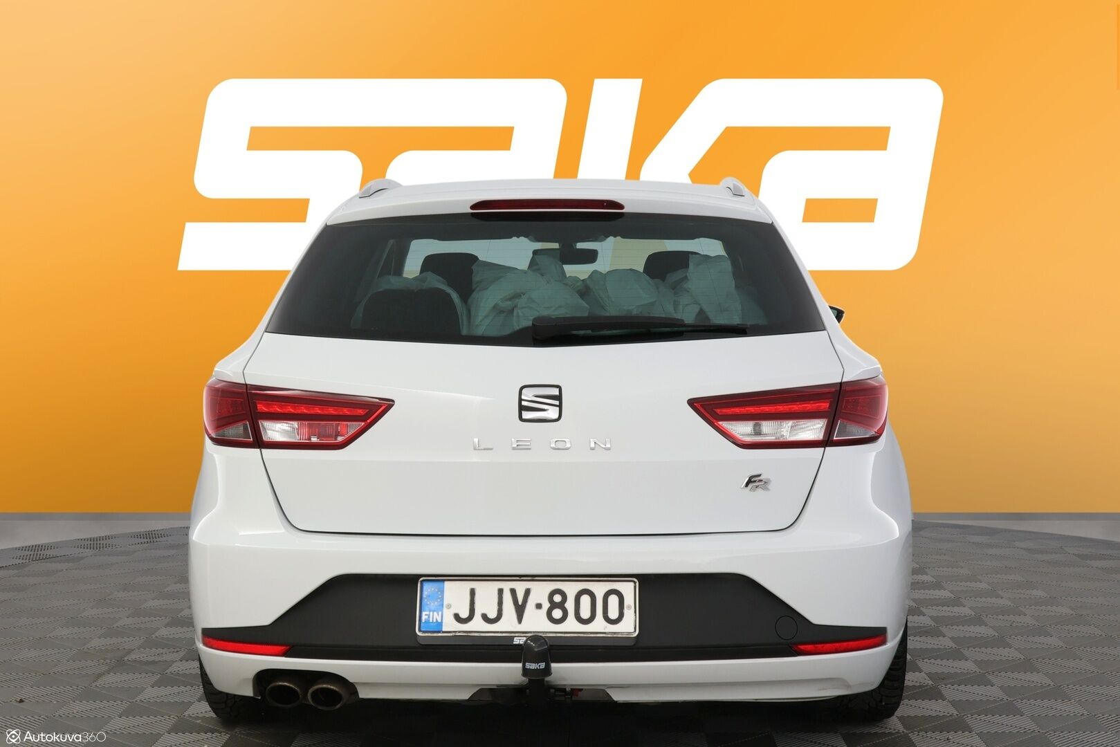 Valkoinen Farmari, Seat Leon ST – JJV-800