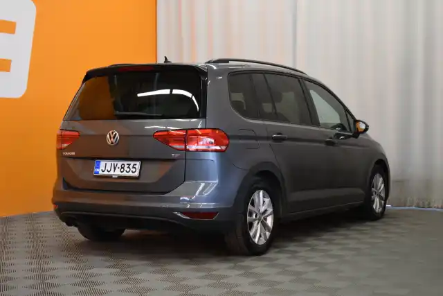 Harmaa Tila-auto, Volkswagen Touran – JJV-835