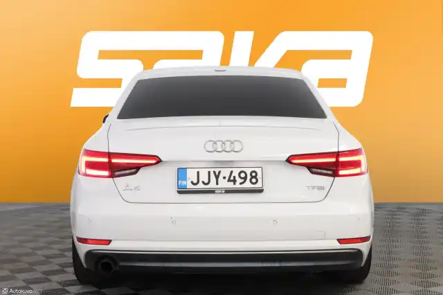 Valkoinen Sedan, Audi A4 – JJY-498