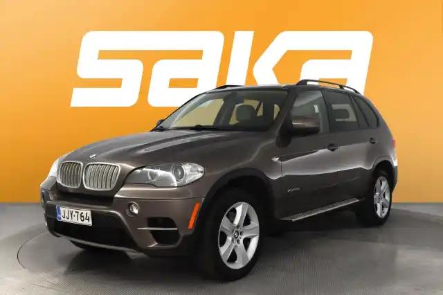 Ruskea Maastoauto, BMW X5 – JJY-764