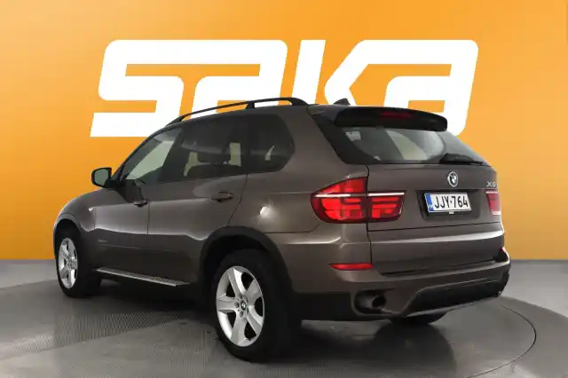 Ruskea Maastoauto, BMW X5 – JJY-764