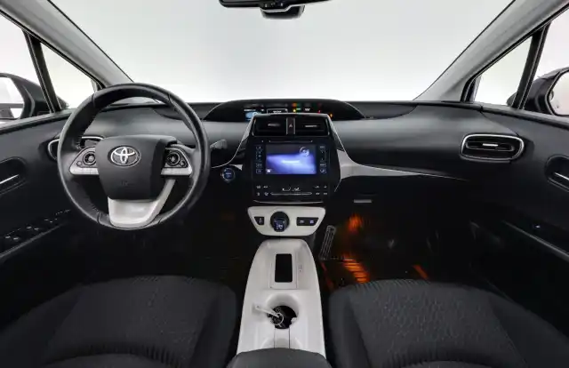 Sininen Viistoperä, Toyota Prius – JJZ-335