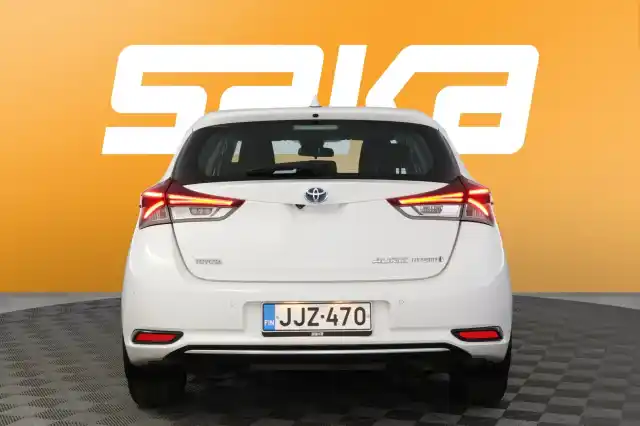Valkoinen Viistoperä, Toyota Auris – JJZ-470