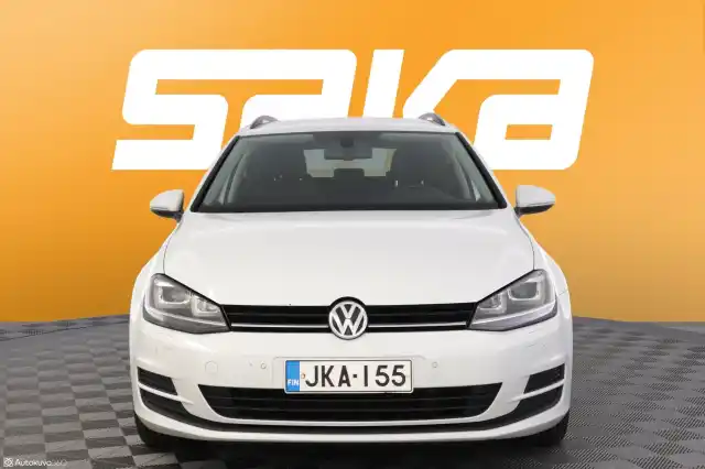 Valkoinen Farmari, Volkswagen Golf – JKA-155