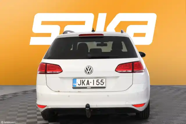 Valkoinen Farmari, Volkswagen Golf – JKA-155