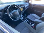 Harmaa Viistoperä, Toyota Auris – JKB-612, kuva 3