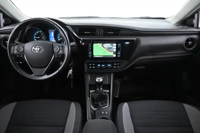 Harmaa Viistoperä, Toyota Auris – JKB-612