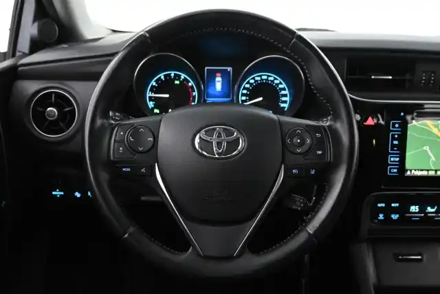 Harmaa Viistoperä, Toyota Auris – JKB-612