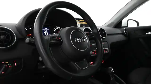 Valkoinen Viistoperä, Audi A1 – JKB-991