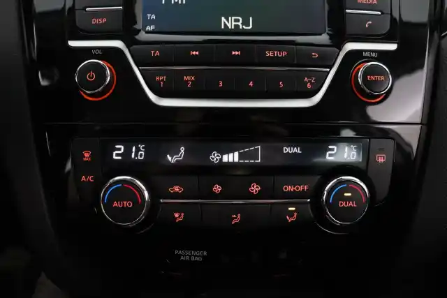 Valkoinen Maastoauto, Nissan Qashqai – JKC-249